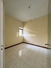 Rumah 5 Kamar Tidur di Perum Pondok Bambu Kebonsari Jember