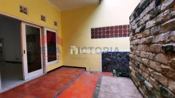 Rumah Asri Kondisi Istimewa Dekat Kampus Ma Chung