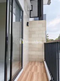 Rumah Baru Lippo Cikarang siap huni dengan akses lgsg Deltamas Jababeka