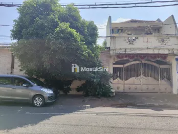RUMAH DI PUSAT KOTA SURABAYA, HITUNG TANAH