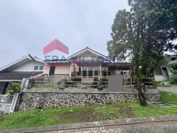 Rumah Hook Dalam Perumahan Dekat Malang Skyland