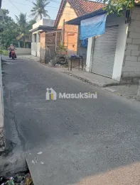 Rumah + Kios