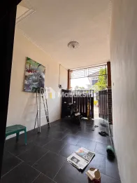 Rumah Mewah 2 Lantai di Jl Mastrip Jember dekat Poltek