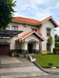 Rumah Mewah di Perumahan Green Hills Malang