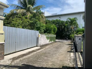 Tanah dekat Jl Hayam Wuruk belakang SMAN 4 Jember