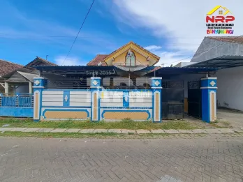 Dijual Rumah 2 Lantai 4 Kamar Tidur di Banyuwangi Kota - Kertosari