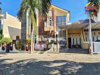 Dijual Rumah Cantik 2 Lantai di Perum Gardenia Estate Banyuwangi