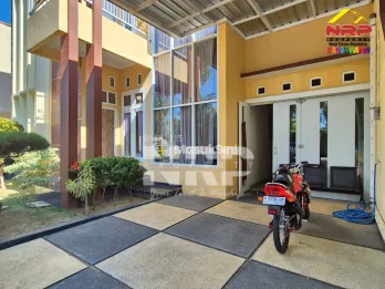 Dijual Rumah Cantik 2 Lantai di Perum Gardenia Estate Banyuwangi