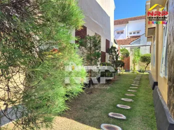 Dijual Rumah Cantik 2 Lantai di Perum Gardenia Estate Banyuwangi