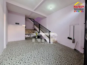 Disewakan Rumah 2 Lantai dengan Furniture di Kebalenan Banyuwangi
