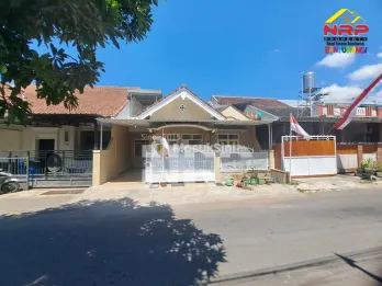 Disewakan Rumah 2 Lantai Siap Huni di Kebalenan Banyuwangi, Dekat Polresta