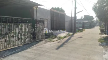 Rumah 1 1/2 lantai siap huni di Bekasi kota