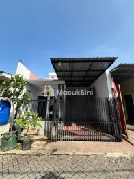 Rumah 2 lantai di Grand Puri Bunga Nirwana Jember