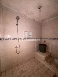 Rumah 2 lantai LT 297m2 di Kebonsari Jember