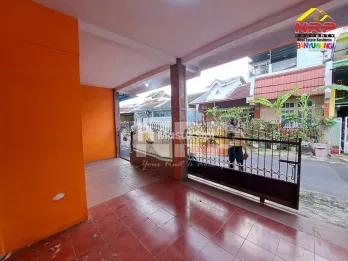 Rumah Dijual 2 Lantai di Kebalenan Banyuwangi