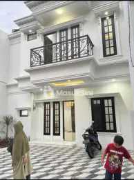 Rumah modern 2 lantai di Jagakarsa