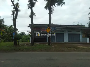 Dijual Cepat Tanah dan Ruko 3 unit