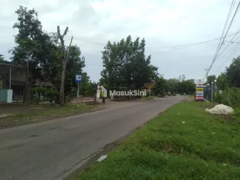 Dijual Cepat Tanah dan Ruko 3 unit