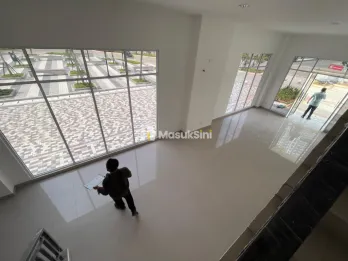 Dijual RUKAN LA RIVIERA, KOTA BELANDA, PIK 2, Tangerang