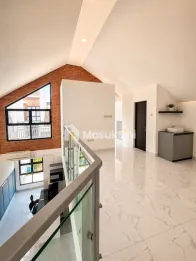 Dijual Rumah dengan Banguna Terawat Siap Huni selangkah ke STS LRT Cikunir