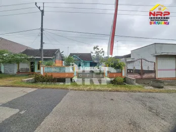 DIJUAL RUMAH DENGAN HALAMAN LUAS & VIEW SAWAH DI GENDOH BANYUWANGI