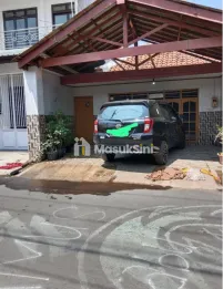 Dijual Rumah Siap Huni, Surat Shm Tanpa Perantara. Lokasi di Pusat Kota Pekalongan