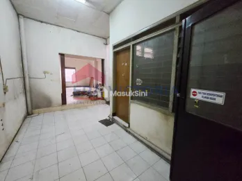 RUKO 3 LANTAI DIJUAL – LOKASI STRATEGIS POROS JALAN PROVINSI KOTA MALANG