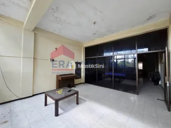 RUKO 3 LANTAI DIJUAL LOKASI STRATEGIS POROS JALAN PROVINSI KOTA MALANG