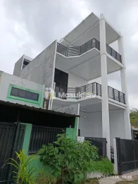 Rumah 3 Lantai Cibubur Mansion Sertifikat SHM Siap Huni