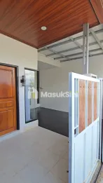 Rumah 3 Lantai Modern Minimalis Full Furnished di Perum De Sapphire Residence Lowokwaru
