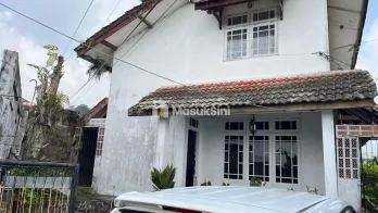 Di jual rumah pedesaan