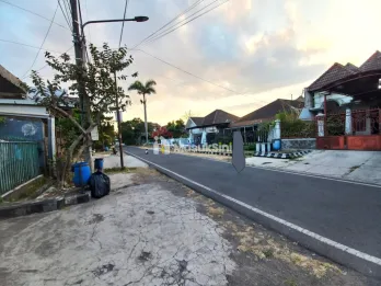 Rumah Jual Lokasi Strategis Blimbing Cocok Hunian Keluarga