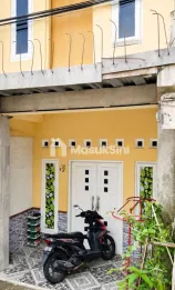 Rumah siap huni akses mobi harga murah siap nego di jakarta timur