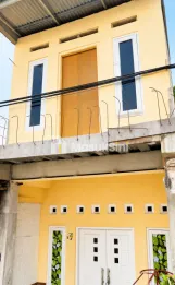Rumah siap huni akses mobi harga murah siap nego di jakarta timur