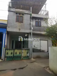 Rumah tingkat di Perumahant sekitar kobangdiklat II pasar rebo Jakarta Timur