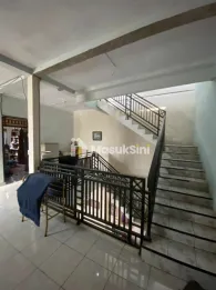 Rumah tingkat di Perumahant sekitar kobangdiklat II pasar rebo Jakarta Timur