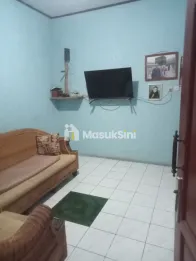 Rumah + usaha didepok