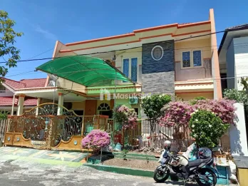 Sewa Rumah Dharmahusada Indah 2 lantai Dekat Atlas Sport, Kampus Unair Surabaya Timur