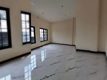 84/60 | Gudang Baru Developer di Pakis One