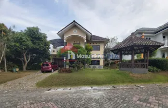 Dijual dan Disewakan Hunian Nyaman Sejuk Cocok untuk Keluarga / Villa