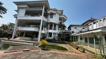 Dijual Mansion / Rumah Mewah Lahan Luas Malang – Dekat Ma Chung & Elpico