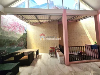 Dijual Ruko 2 Lantai Luas dan Siap untuk Usaha