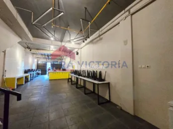 Dijual Ruko 3 Lantai Lokasi Strategis Poros Jalan