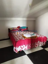 Dijual Rumah 2 Lantai Dilengkapi Swimming Pool Cocok untuk Hunian Keluarga