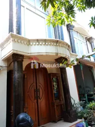 Dijual Rumah + Kantor + Gudang Lokasi Strategis & Masih Aktif