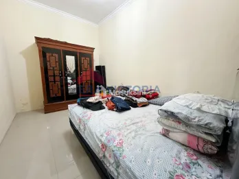 Dijual Rumah Sangat Terawat di Kawasan Elit Araya
