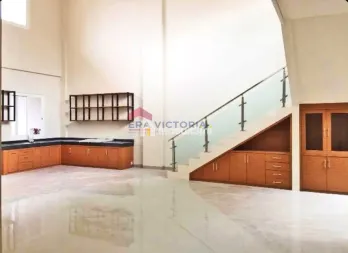 Dijual Rumah Strategis di Tengah Kota Malang dekat Alun-Alun Kota