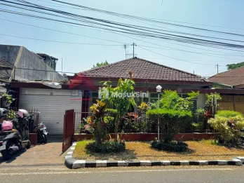 Dijual Rumah Turun Harga Lokasi Strategis Sebrangan Dgn Pasar Oro'' Dowo