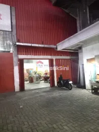 Disewakan Gudang/Bangunan Usaha Lokasi Poros Jalan Cocok Untuk Usaha