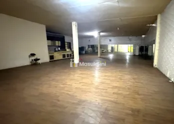 Disewakan Kantor Lokasi Strategis Area Kebalen Dekat Pasar Besar